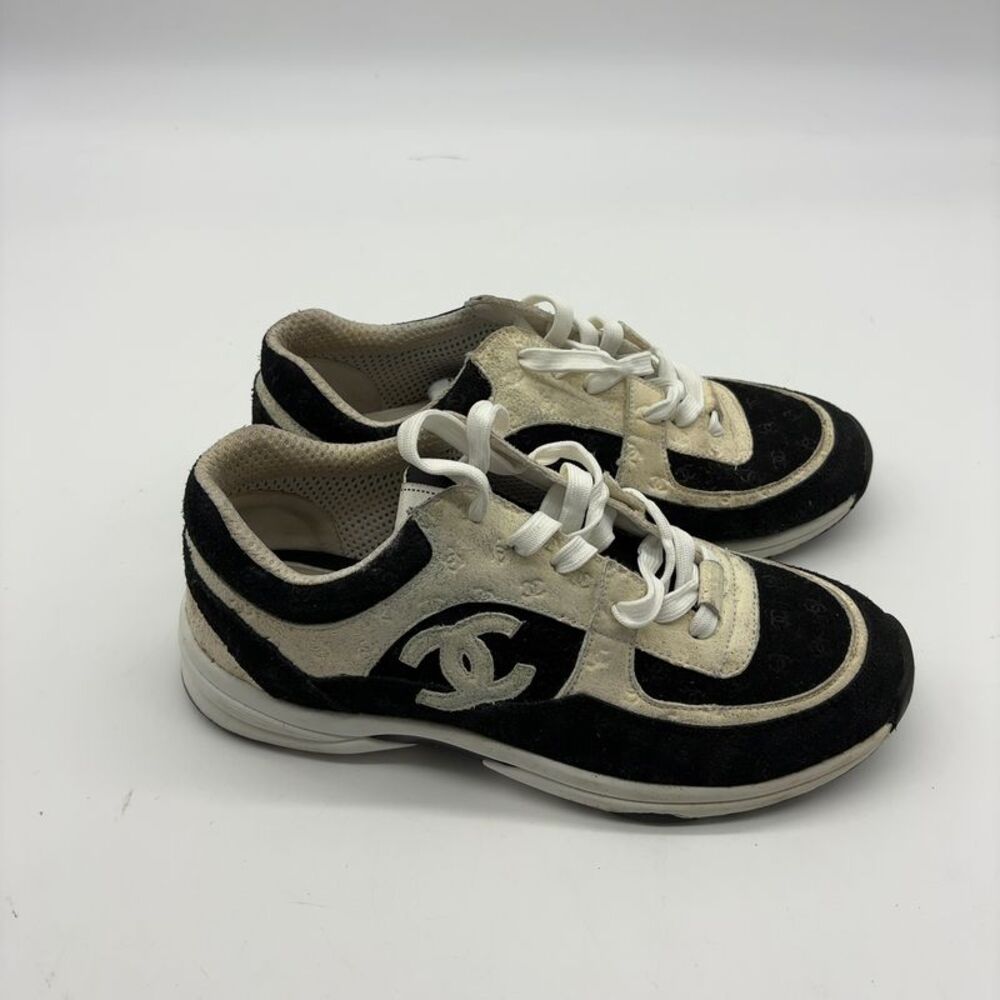CHANEL Sneakers - Picture 3 of 6